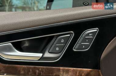 Позашляховик / Кросовер Audi Q7 2017 в 
