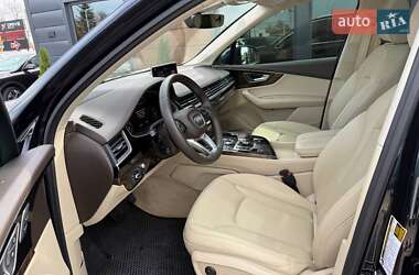 Позашляховик / Кросовер Audi Q7 2017 в 