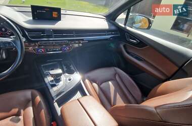 Позашляховик / Кросовер Audi Q7 2017 в 