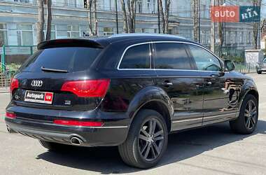 Внедорожник / Кроссовер Audi Q7 2013 в 