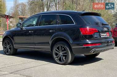 Внедорожник / Кроссовер Audi Q7 2013 в 