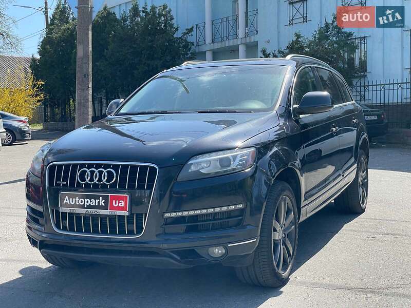 Позашляховик / Кросовер Audi Q7 2013 в Києві