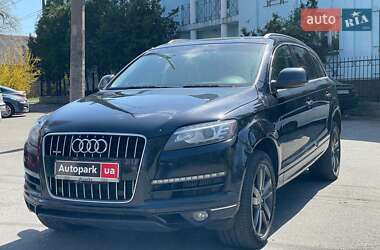 Внедорожник / Кроссовер Audi Q7 2013 в 