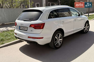 Позашляховик / Кросовер Audi Q7 2012 в 