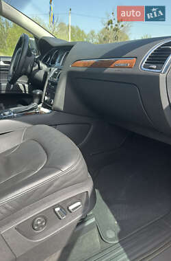 Внедорожник / Кроссовер Audi Q7 2014 в 
