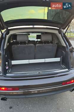 Внедорожник / Кроссовер Audi Q7 2013 в 