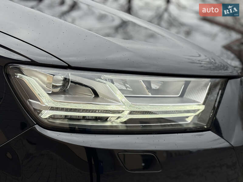 Внедорожник / Кроссовер Audi Q7 2015 в Тернополе