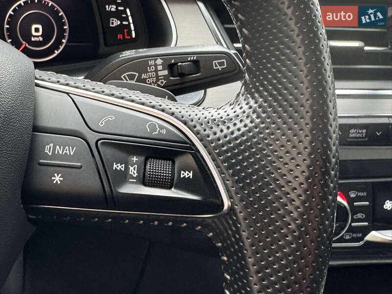 Внедорожник / Кроссовер Audi Q7 2015 в Тернополе