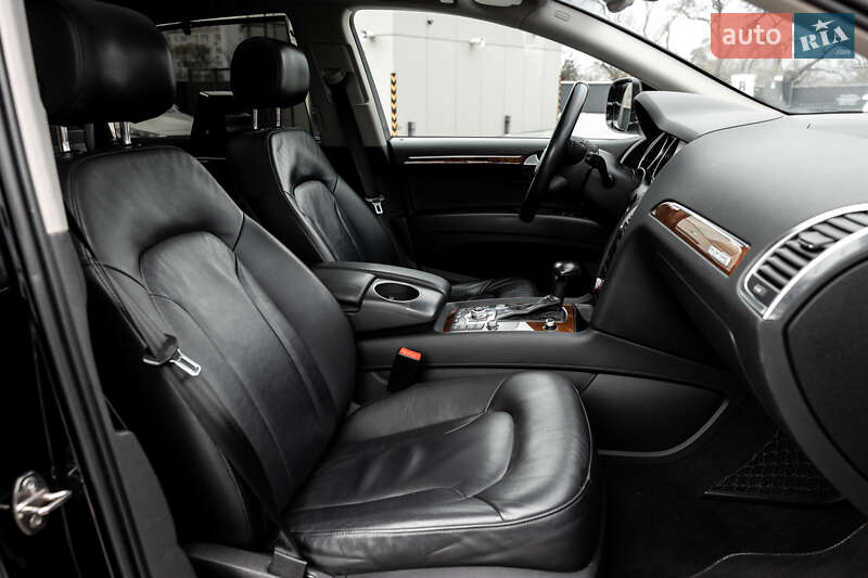 Внедорожник / Кроссовер Audi Q7 2013 в Киеве