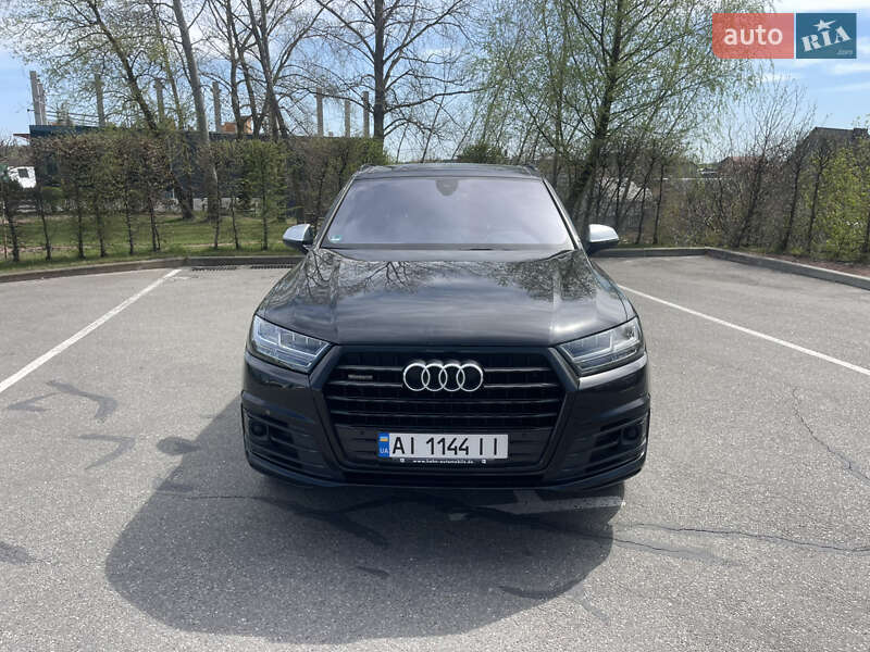 Внедорожник / Кроссовер Audi Q7 2015 в Киеве