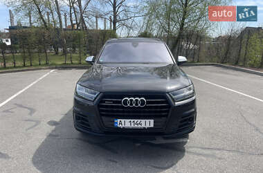 Позашляховик / Кросовер Audi Q7 2015 в 