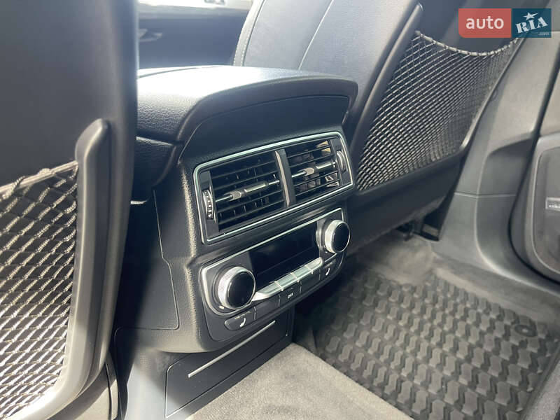 Внедорожник / Кроссовер Audi Q7 2015 в Киеве