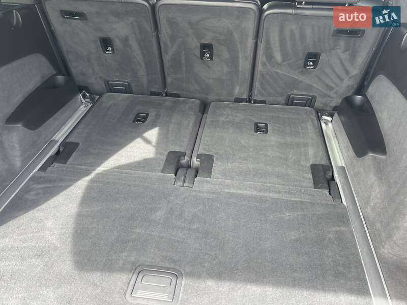Внедорожник / Кроссовер Audi Q7 2015 в Киеве