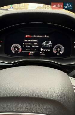 Внедорожник / Кроссовер Audi Q7 2020 в 