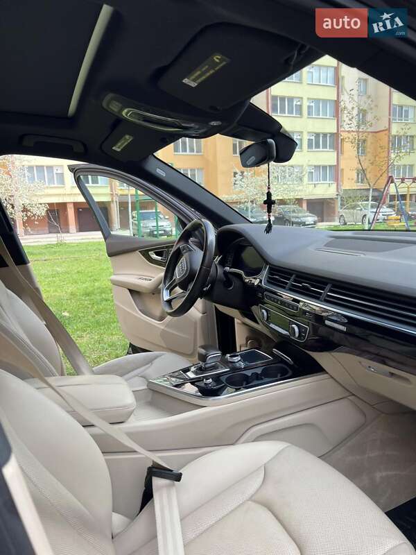 Внедорожник / Кроссовер Audi Q7 2016 в Ивано-Франковске