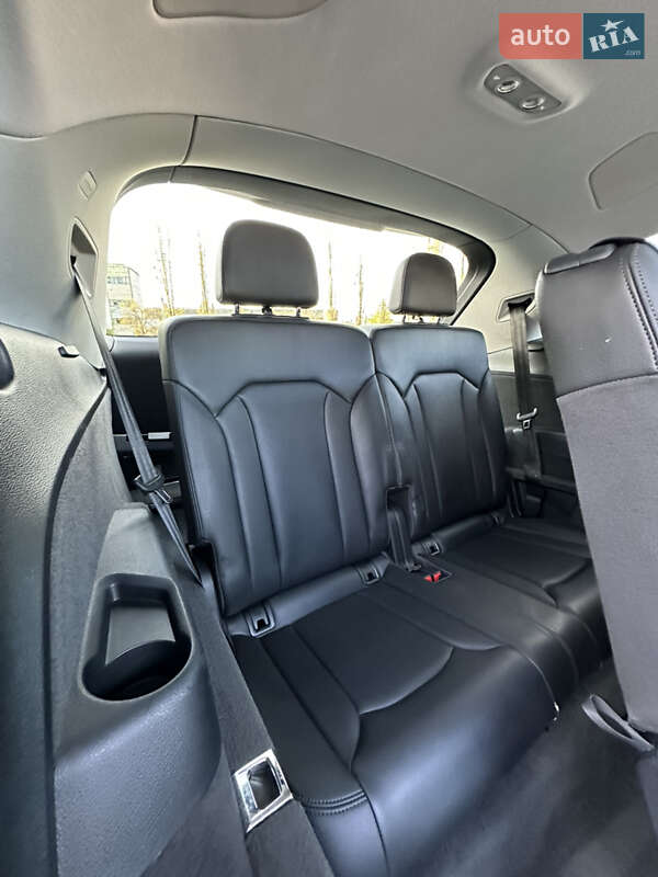 Внедорожник / Кроссовер Audi Q7 2019 в Киеве