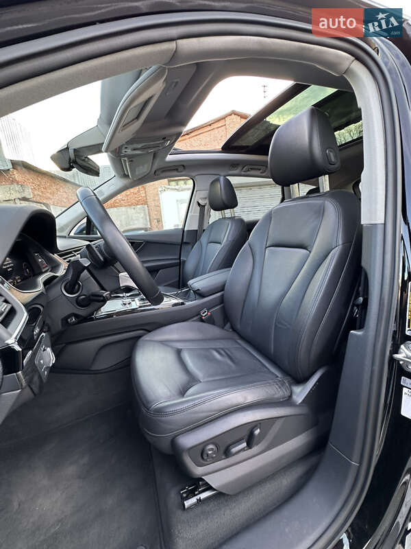 Внедорожник / Кроссовер Audi Q7 2019 в Киеве
