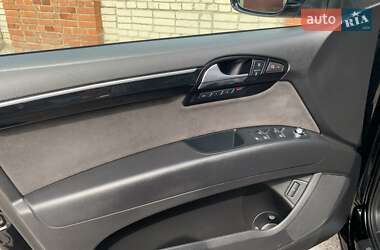 Внедорожник / Кроссовер Audi Q7 2011 в 
