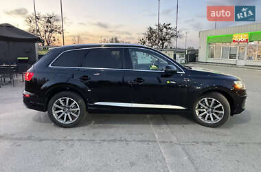 Внедорожник / Кроссовер Audi Q7 2019 в 