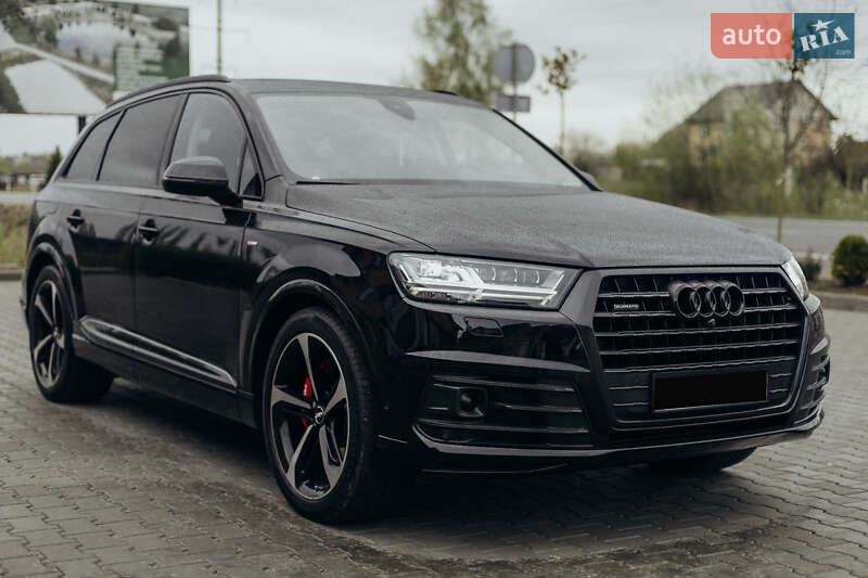 Внедорожник / Кроссовер Audi Q7 2016 в Луцке