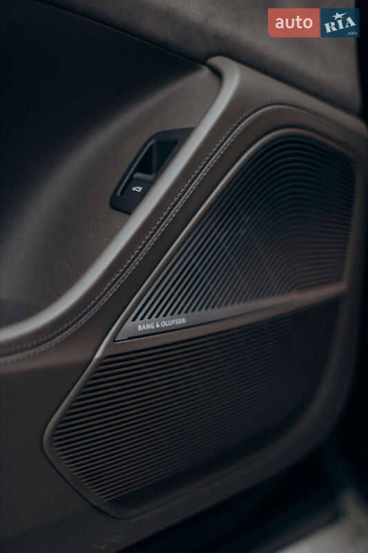 Внедорожник / Кроссовер Audi Q7 2016 в Луцке