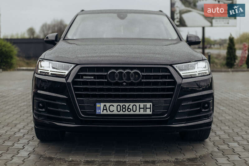 Внедорожник / Кроссовер Audi Q7 2016 в Луцке