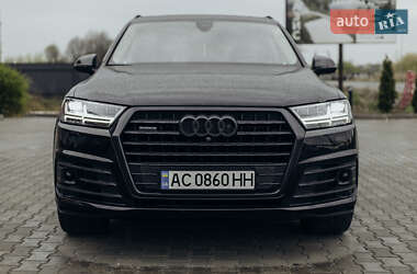 Внедорожник / Кроссовер Audi Q7 2016 в 