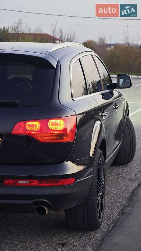 Внедорожник / Кроссовер Audi Q7 2006 в Черновцах