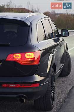 Внедорожник / Кроссовер Audi Q7 2006 в 