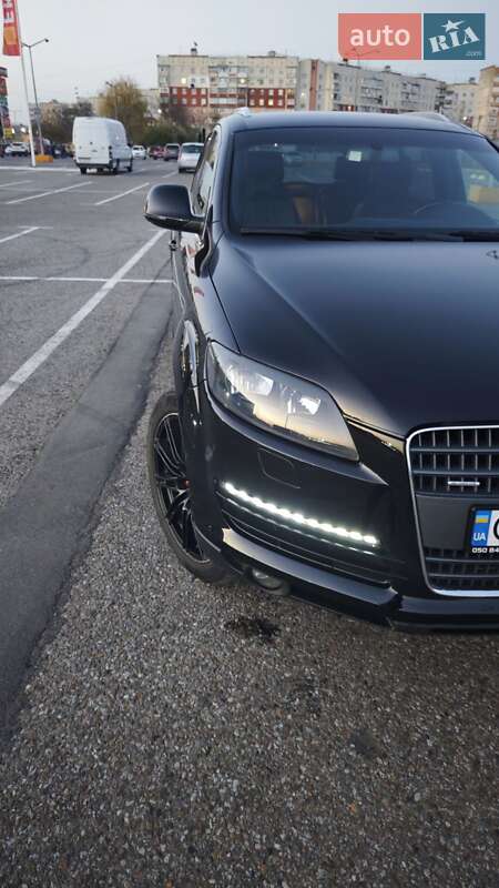 Внедорожник / Кроссовер Audi Q7 2006 в Черновцах