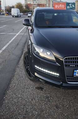 Внедорожник / Кроссовер Audi Q7 2006 в 