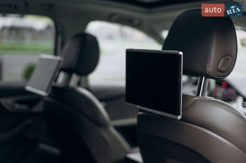 Внедорожник / Кроссовер Audi Q7 2016 в Луцке