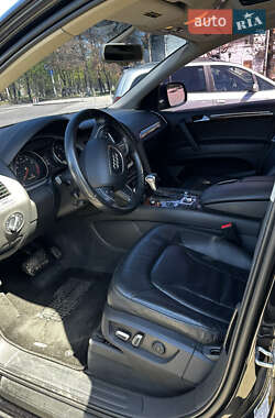 Внедорожник / Кроссовер Audi Q7 2014 в 
