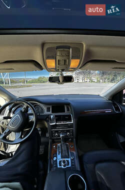 Внедорожник / Кроссовер Audi Q7 2014 в 