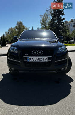 Внедорожник / Кроссовер Audi Q7 2014 в 