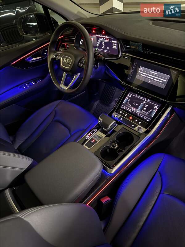 Позашляховик / Кросовер Audi Q7 2022 в Києві