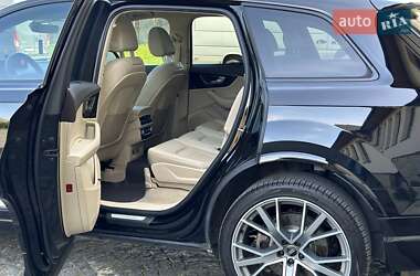 Внедорожник / Кроссовер Audi Q7 2018 в 