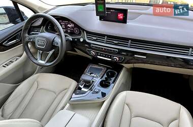 Внедорожник / Кроссовер Audi Q7 2018 в 