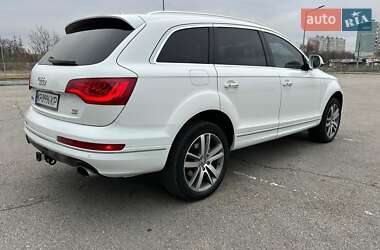 Внедорожник / Кроссовер Audi Q7 2013 в 