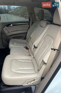 Внедорожник / Кроссовер Audi Q7 2013 в 