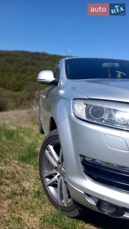 Внедорожник / Кроссовер Audi Q7 2007 в Каменец-Подольском