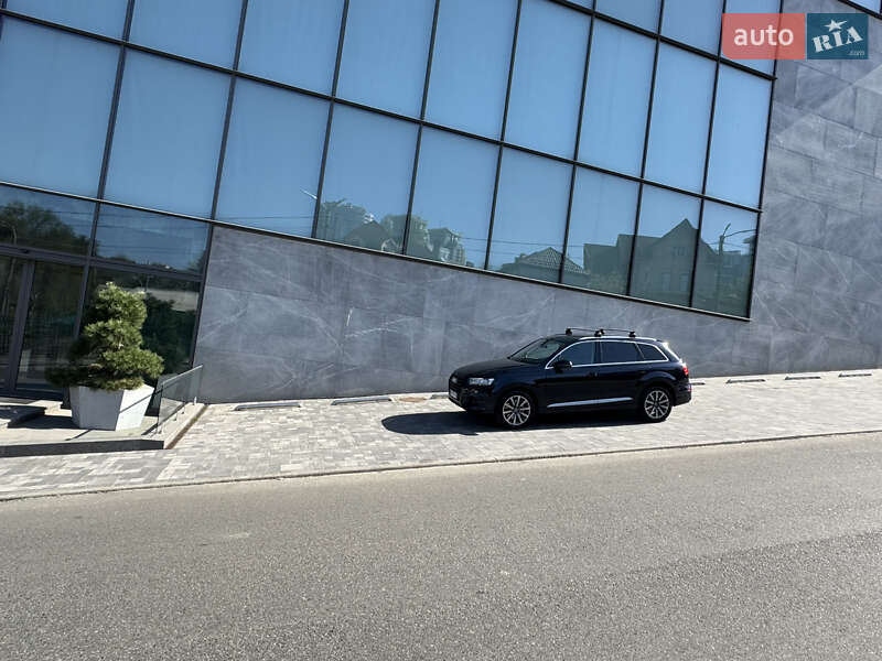 Внедорожник / Кроссовер Audi Q7 2017 в Киеве