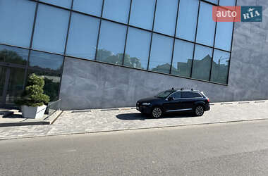 Позашляховик / Кросовер Audi Q7 2017 в 