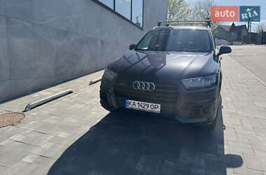 Позашляховик / Кросовер Audi Q7 2017 в 
