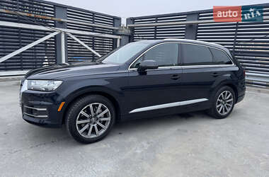 Внедорожник / Кроссовер Audi Q7 2017 в 