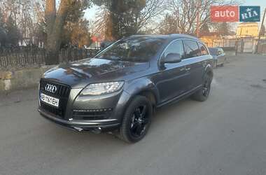 Внедорожник / Кроссовер Audi Q7 2015 в 