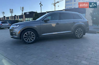 Позашляховик / Кросовер Audi Q7 2016 в 