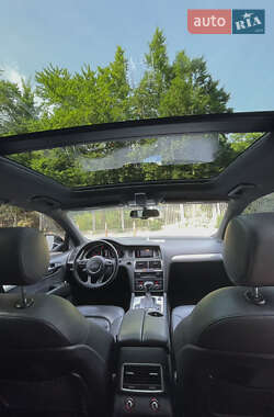 Внедорожник / Кроссовер Audi Q7 2013 в 