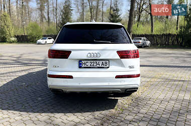 Внедорожник / Кроссовер Audi Q7 2018 в 