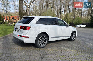 Внедорожник / Кроссовер Audi Q7 2018 в 